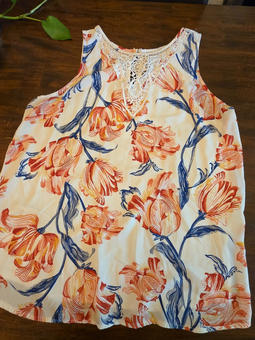LC Lauren Conrad Floral Tulip Tank Top Blouse Lace Neck Size XL